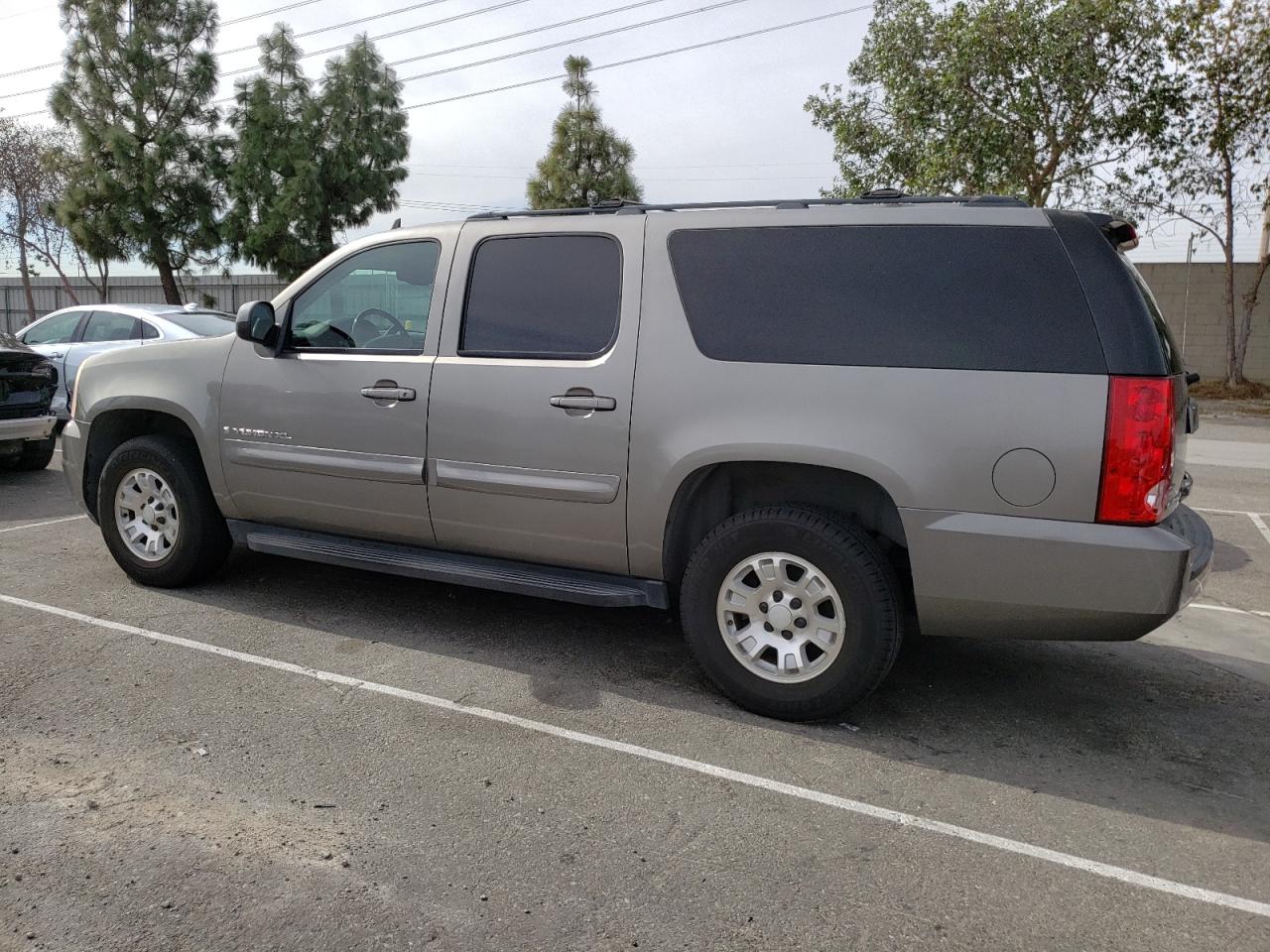 Image 2 of 2008 GMC YUKON XL C1500 2008 with VIN 1GKFC16058R136733