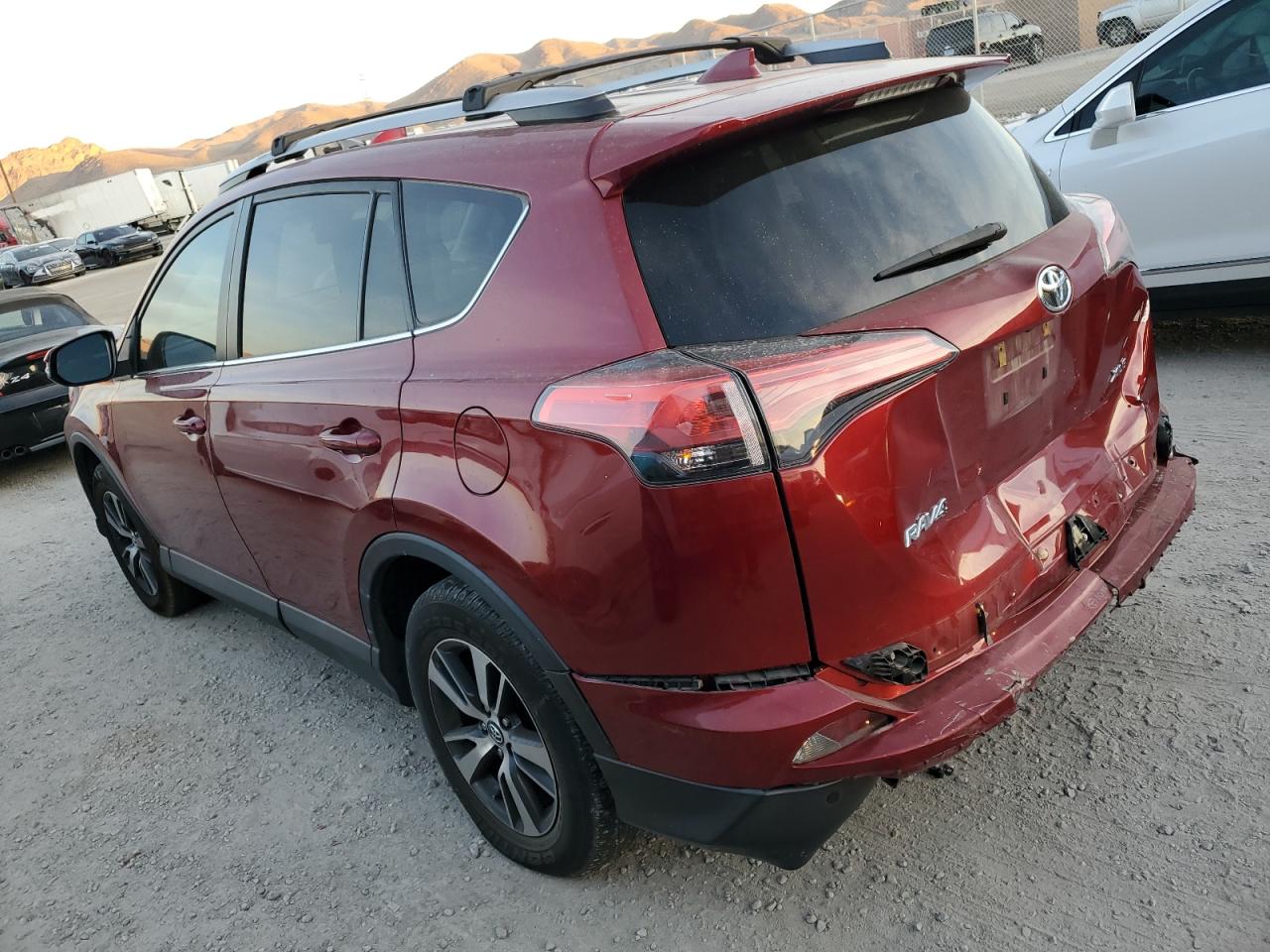 Изображение 2 2018 TOYOTA RAV4 ADVENTURE 2018 с VIN 2T3WFREV5JW423459