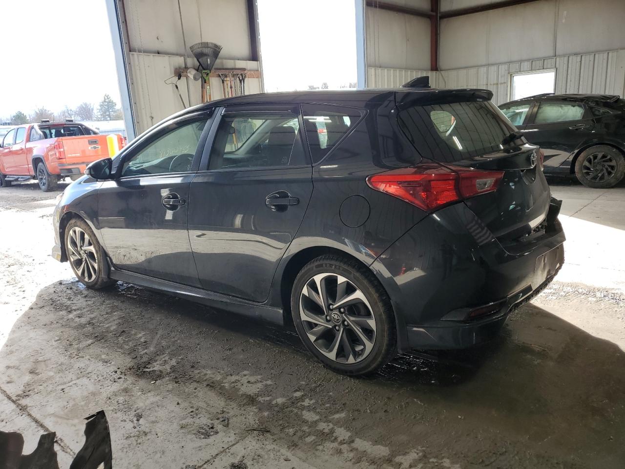 Obraz 2 z 2017 TOYOTA COROLLA IM  2017 z VIN JTNKARJE6HJ532116
