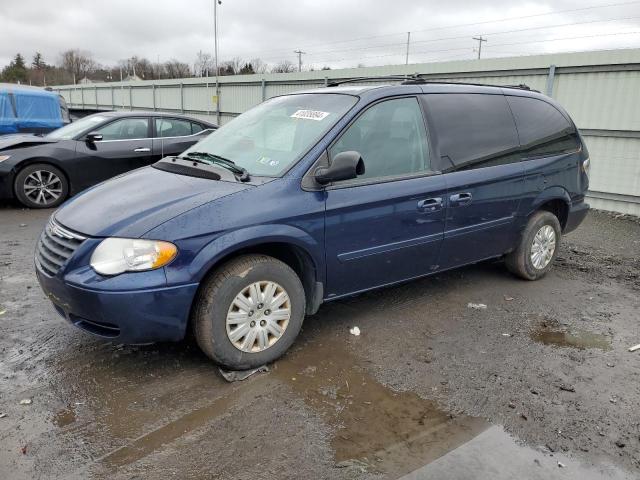 2005 CHRYSLER TOWN & COUNTRY LX 2005 image