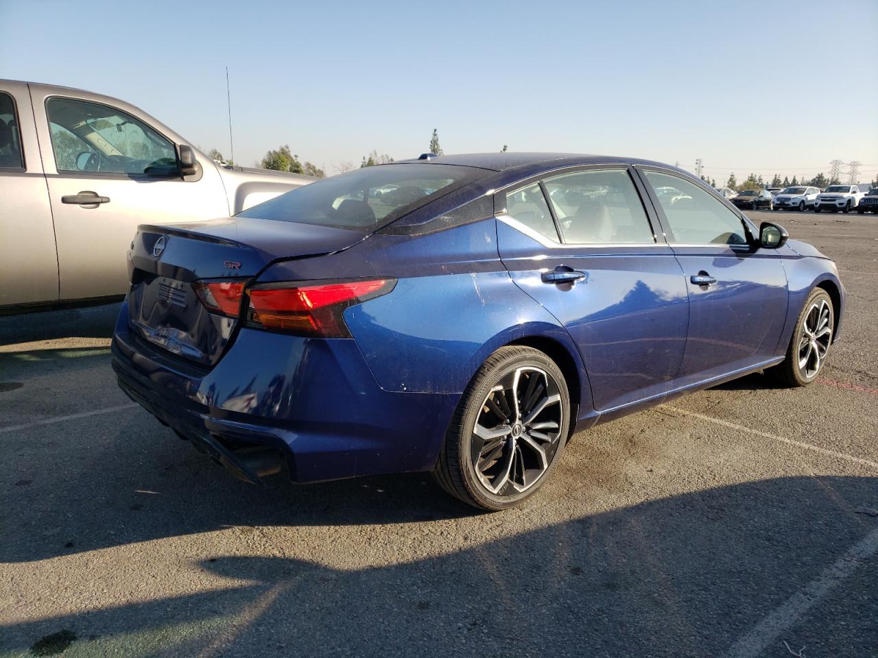 Изображение 3 2023 NISSAN ALTIMA SR 2023 с VIN 1N4BL4CV4PN330693