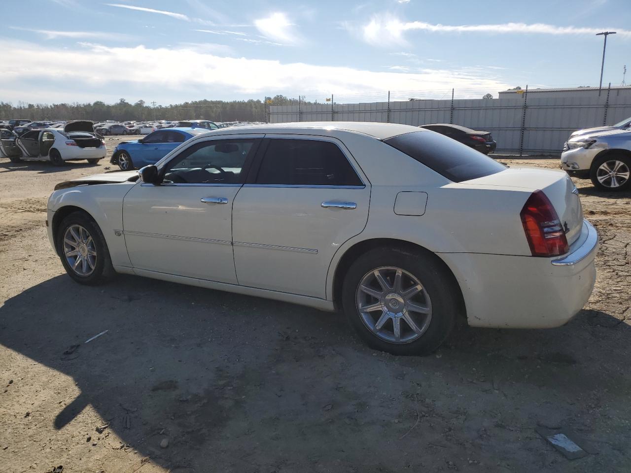 Image 2 of 2005 CHRYSLER 300C  2005 with VIN 2C3AA63H65H658595
