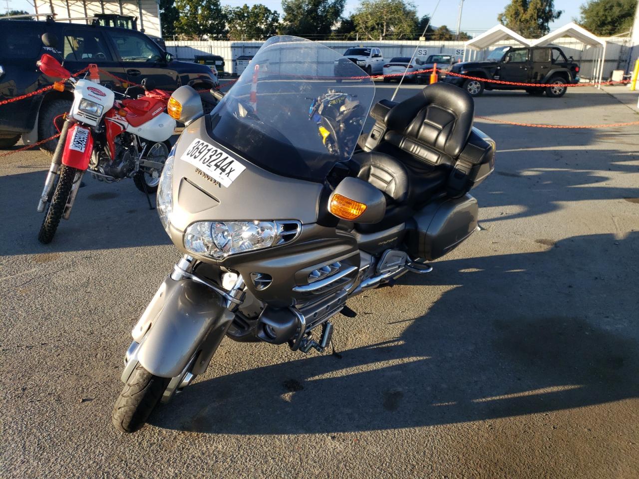 Obraz 2 z 2002 HONDA GL1800 A 2002 z VIN 1HFSC47422A100491