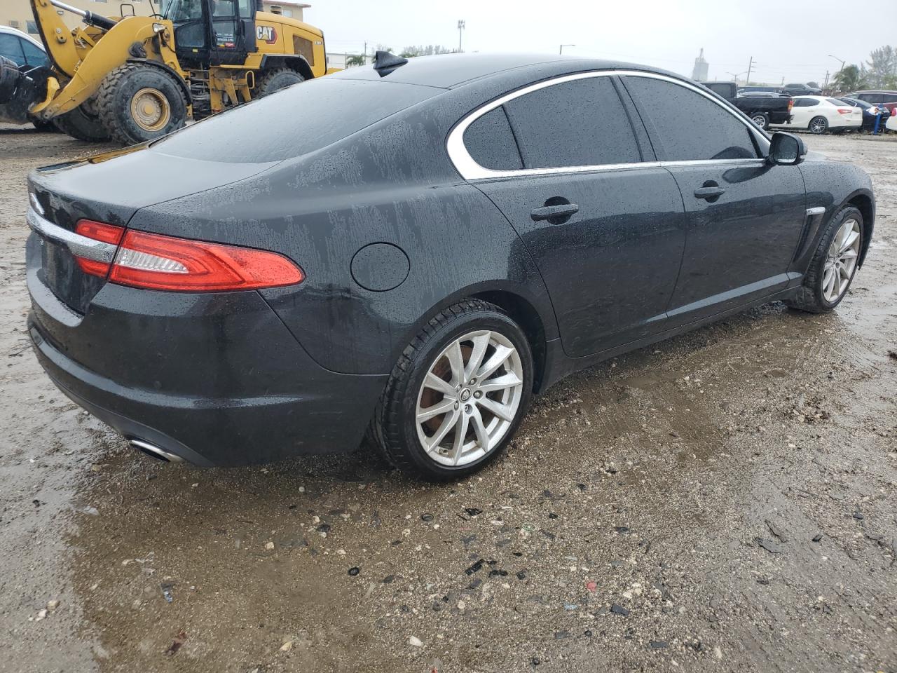Obraz 3 z 2013 JAGUAR XF  2013 z VIN SAJWA0ESXDPS68358