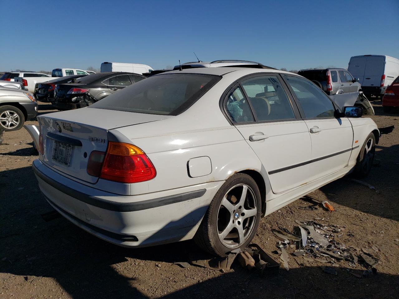 Image 3 of 2000 BMW 323 I 2000 with VIN WBAAM3349YKC67632