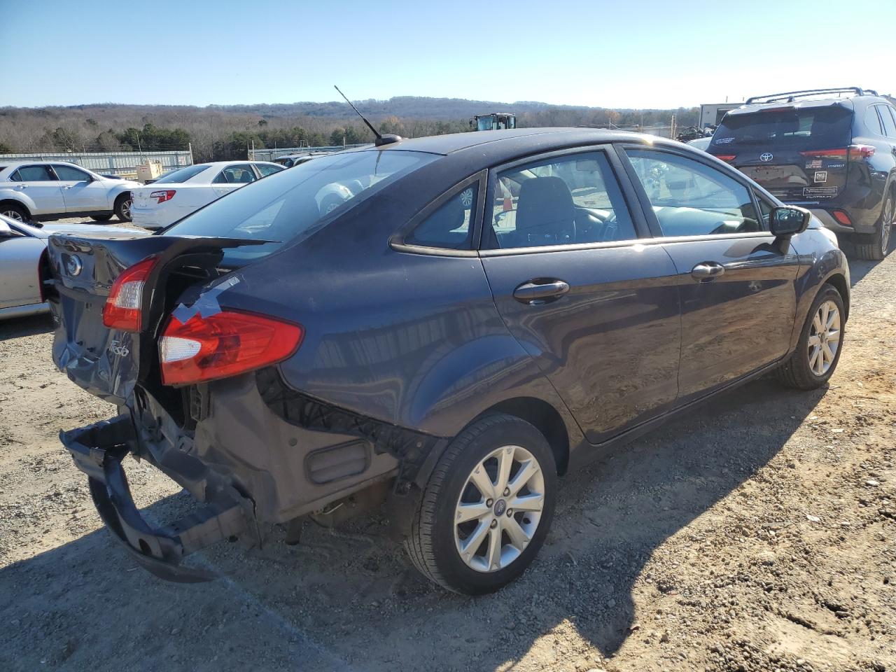 Image 3 of 2013 FORD FIESTA SE 2013 with VIN 3FADP4BJ9DM173048