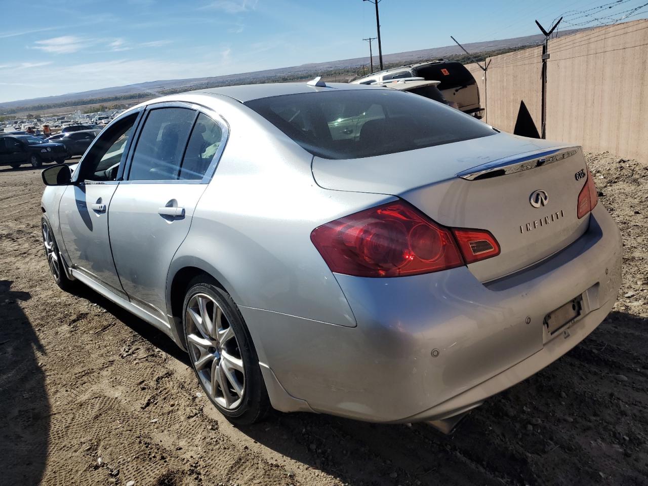 Image 2 of Infiniti G37 Base 2012 with VIN JN1CV6AP2CM932861