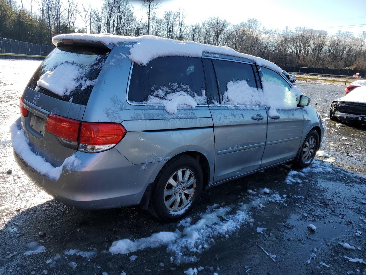 Image 3 of 2010 HONDA ODYSSEY EXL 2010 with VIN 5FNRL3H74AB102289