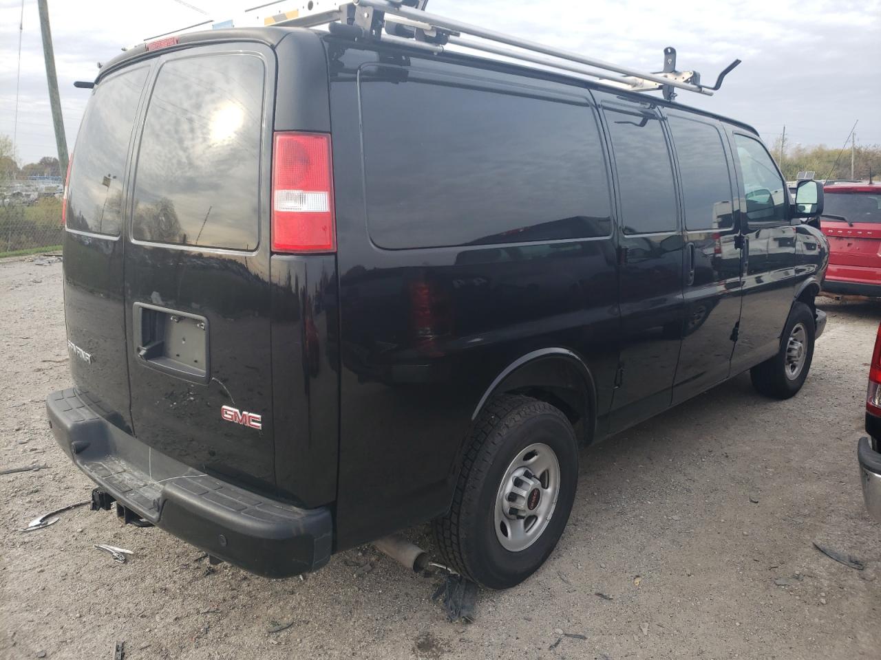 Image 3 of 2022 GMC SAVANA G2500 2022 with VIN 1GTW7AHP2N1250922