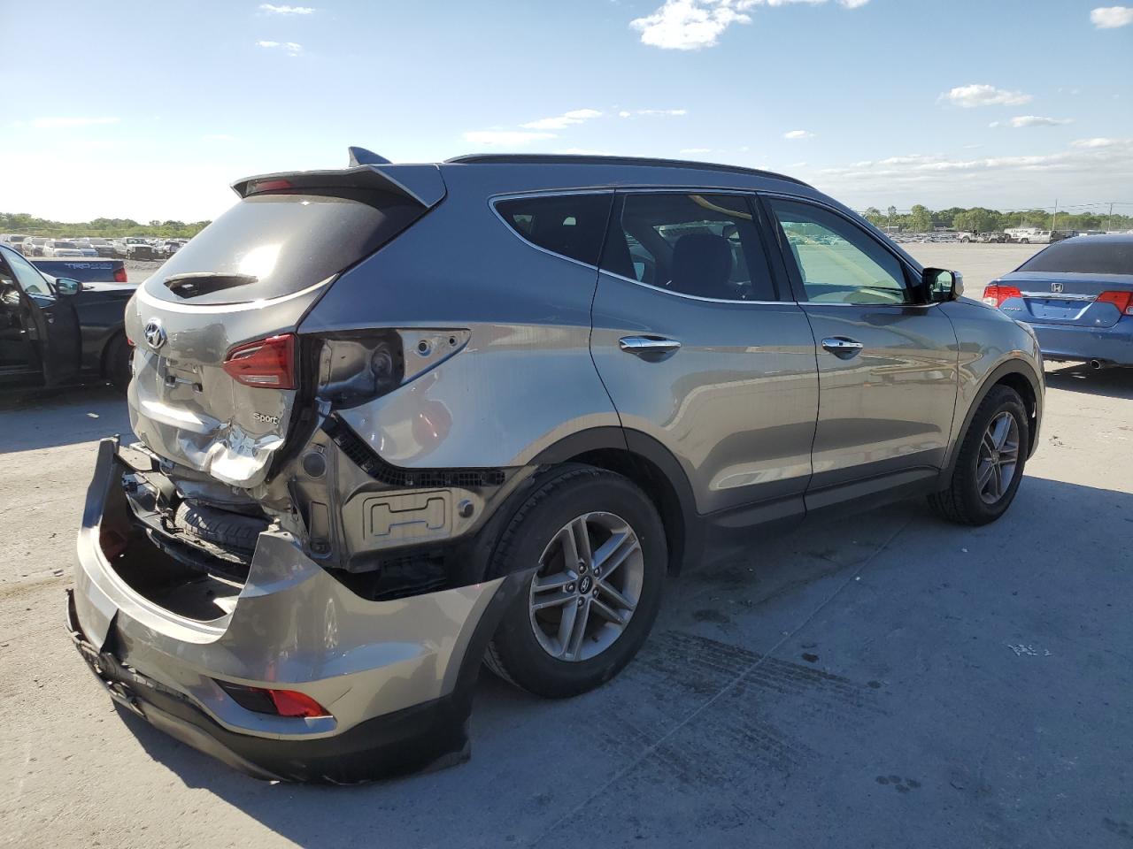 Изображение 3 2018 HYUNDAI SANTA FE SPORT  2018 с VIN 5NMZU3LB7JH062264