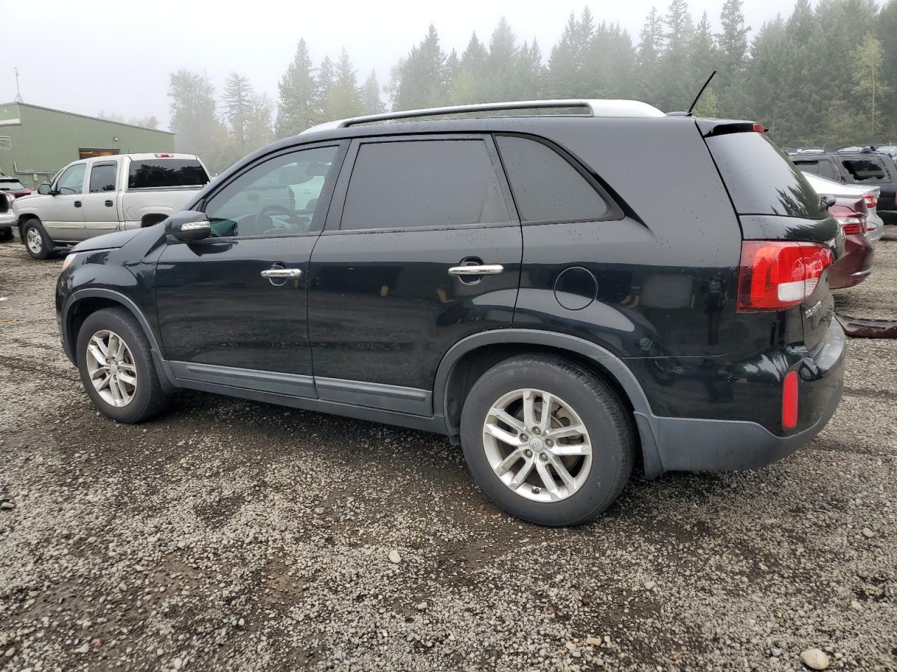 Obraz 2 z 2015 KIA SORENTO LX 2015 z VIN 5XYKT4A75FG599130