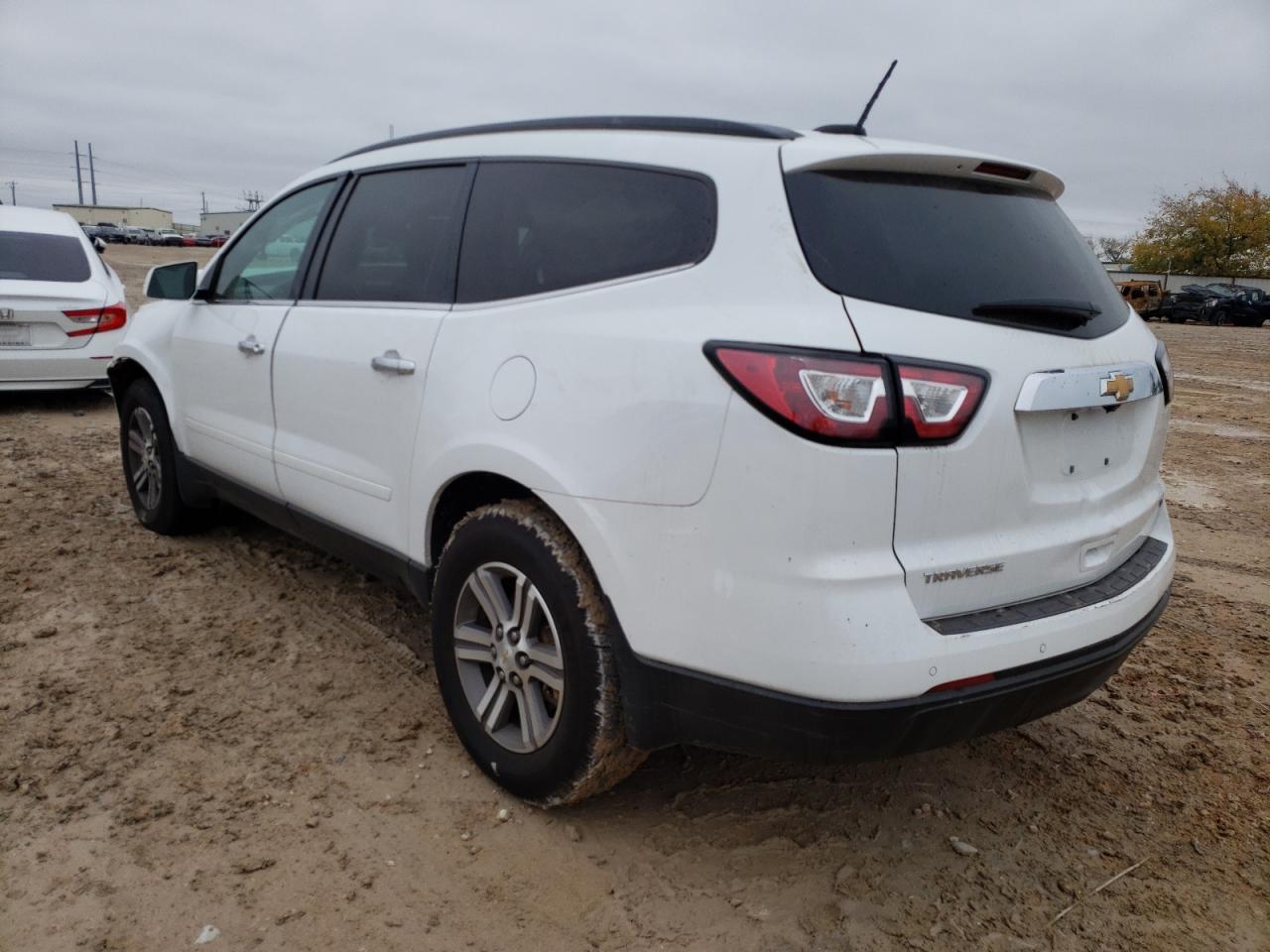 Изображение 2 2017 CHEVROLET TRAVERSE LT 2017 с VIN 1GNKRGKDXHJ129691
