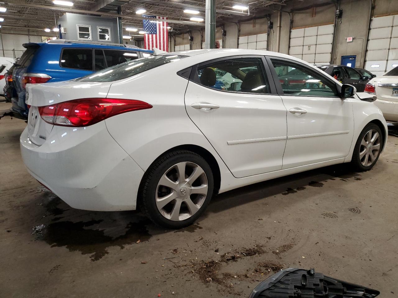 Obraz 3 z 2013 HYUNDAI ELANTRA GLS 2013 z VIN 5NPDH4AE2DH368684