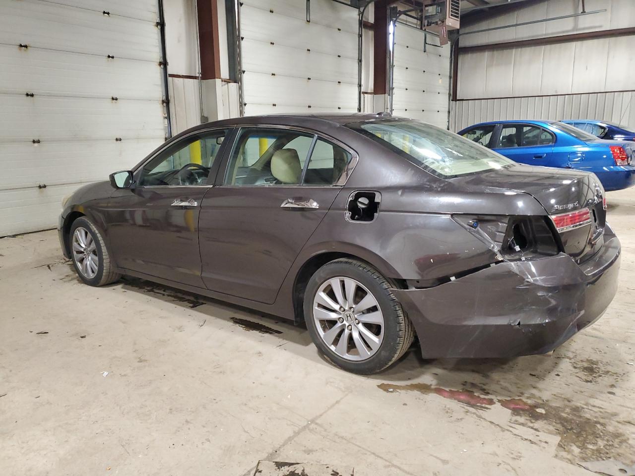 Image 2 of 2011 HONDA ACCORD EXL 2011 with VIN 1HGCP3F81BA011899