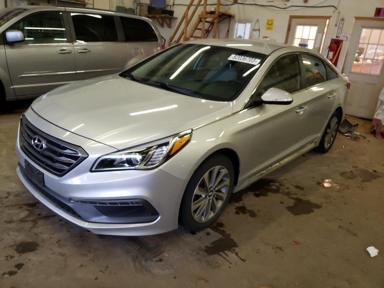 Изображение 1 2016 HYUNDAI SONATA SPORT 2016 с VIN 5NPE34AFXGH427349