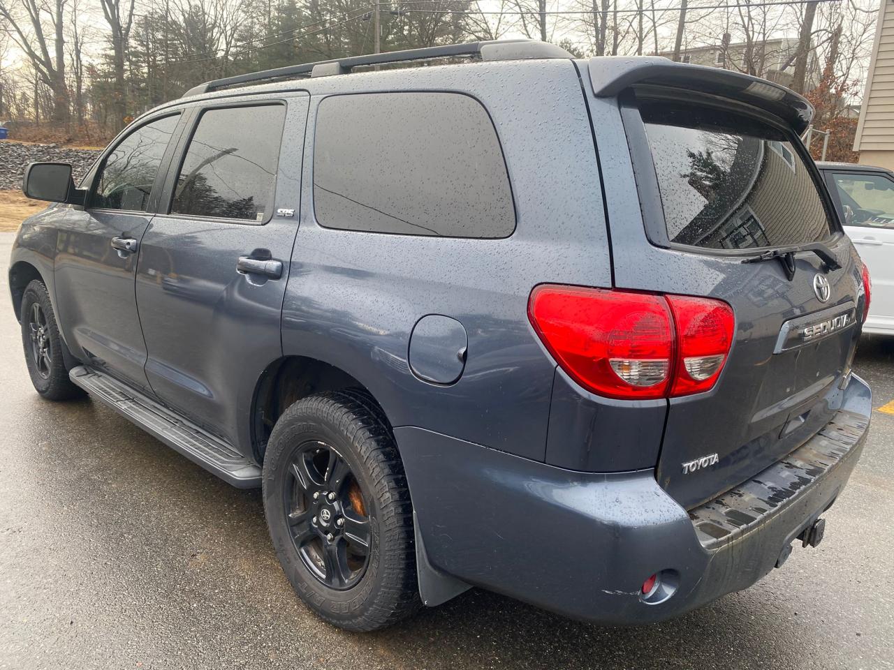 Obraz 2 z 2008 TOYOTA SEQUOIA SR5 2008 z VIN 5TDBY64A28S007483