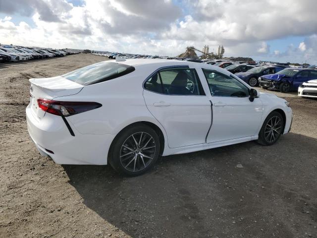 Image 3 of 2024 TOYOTA CAMRY SE NIGHT SHADE 2024 with VIN 4T1G11AK7RU865437