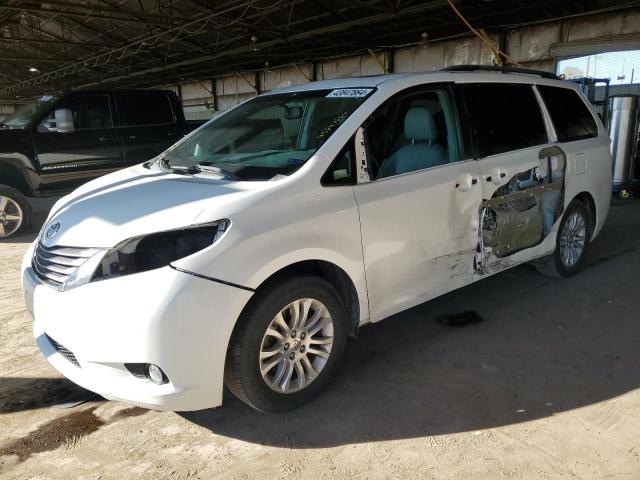 Изображение 1 2015 TOYOTA SIENNA XLE 2015 с VIN 5TDYK3DC0FS599040