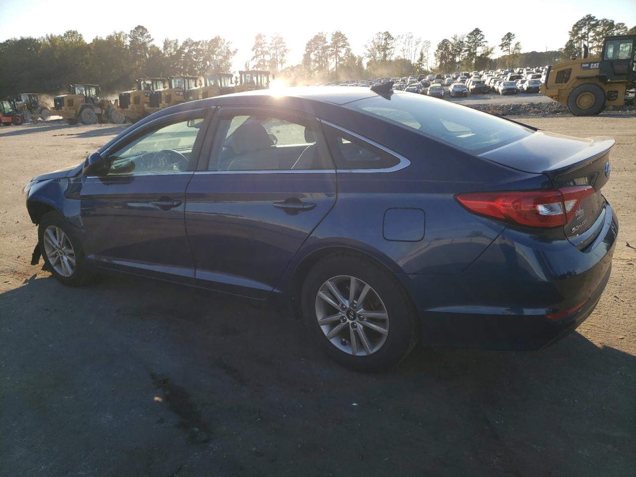 Image 2 of 2016 HYUNDAI SONATA SE 2016 with VIN 5NPE24AF9GH306007