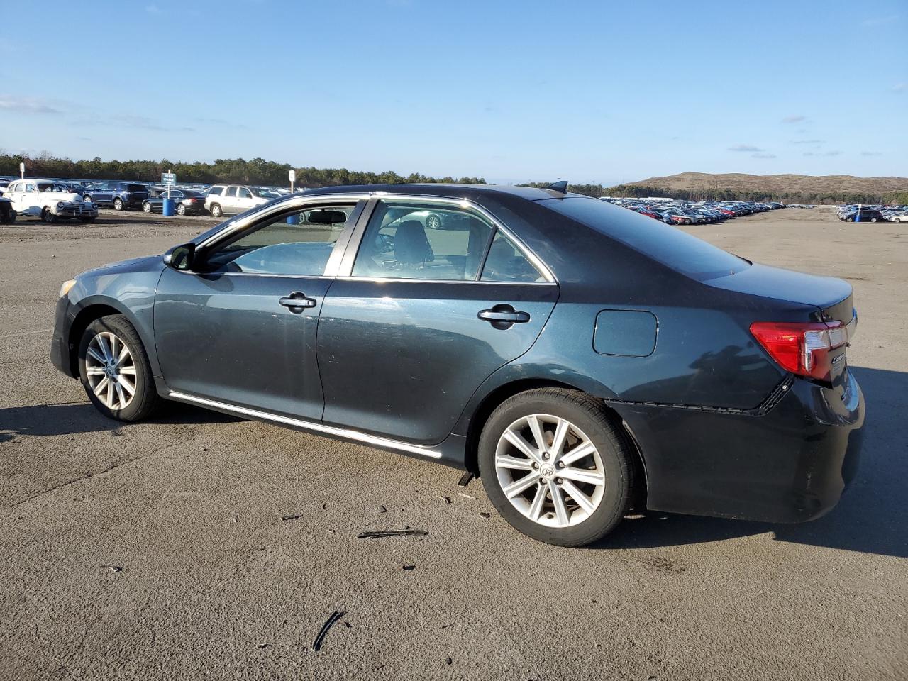 Изображение 2 2013 TOYOTA CAMRY SE 2013 с VIN 4T1BK1FK7DU526556