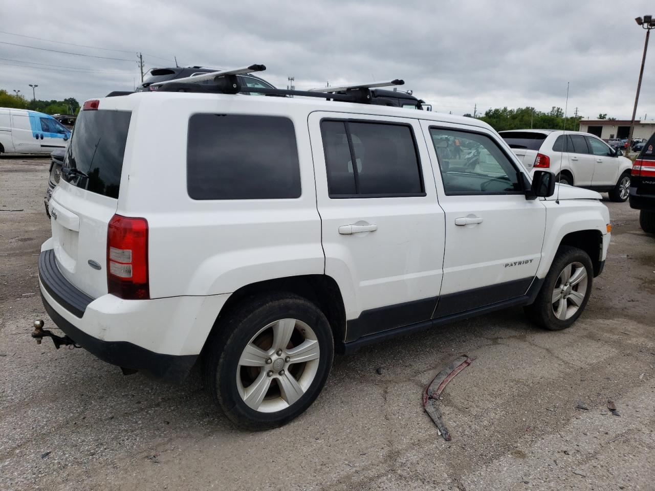Image 3 of 2013 JEEP PATRIOT LATITUDE 2013 with VIN 1C4NJPFB6DD205325