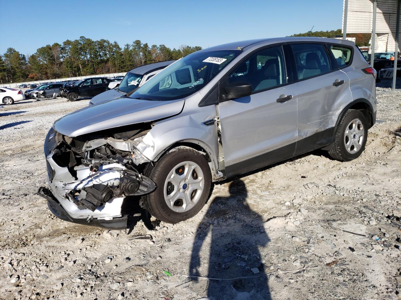 Obraz 1 z 2017 FORD ESCAPE S 2017 z VIN 1FMCU0F71HUA45485