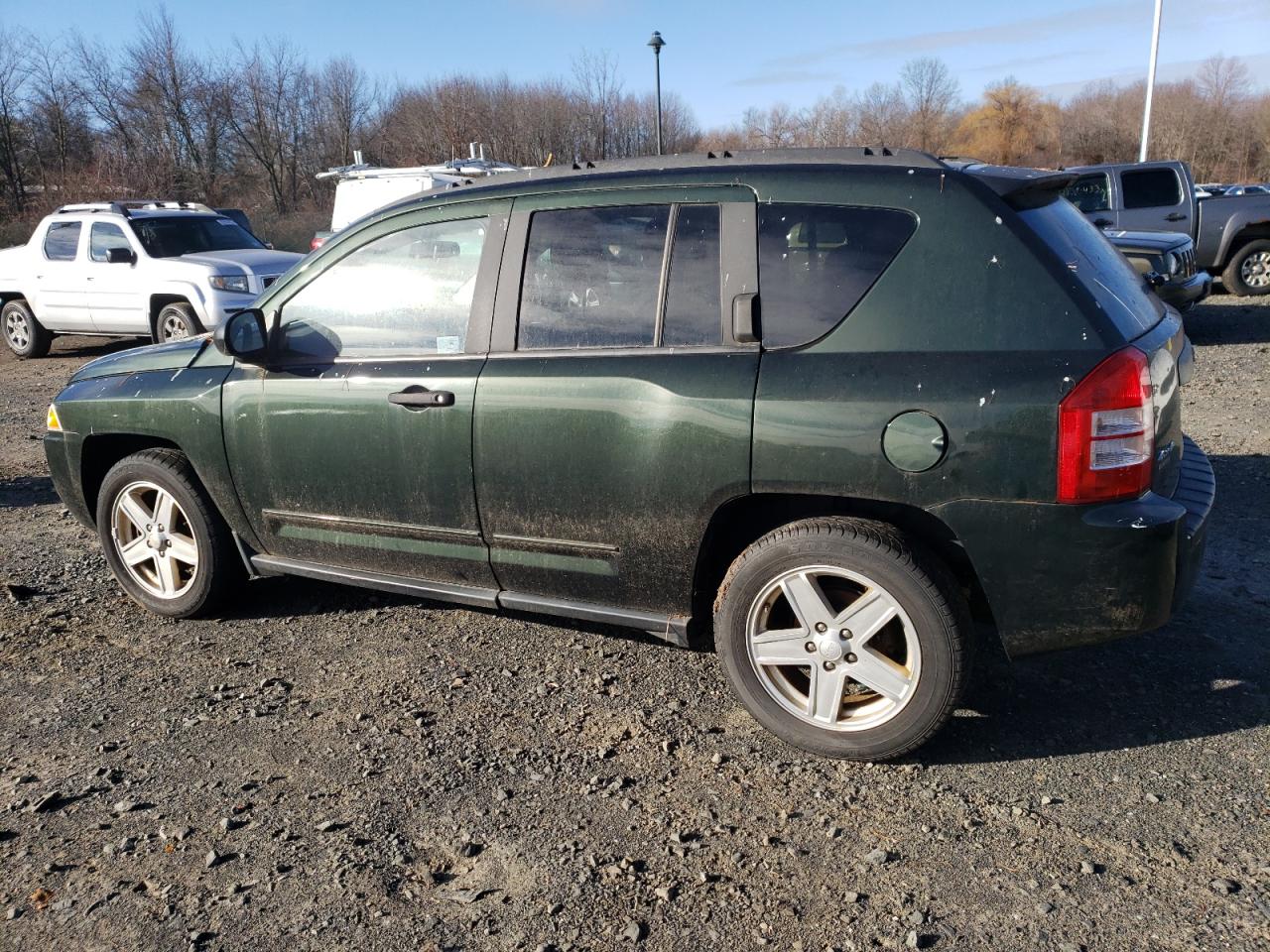 Изображение 2 2010 JEEP COMPASS SPORT 2010 с VIN 1J4NF1FB6AD655531