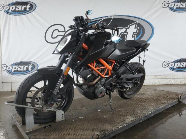 Obraz 2 z 2017 KTM 390 DUKE 2017 z VIN MD2JPJ408HC209605