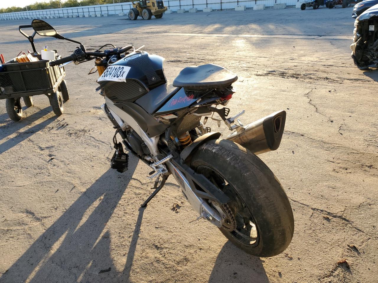 Image 3 of 2022 APRILIA TUONO V4 FACTORY 2022 with VIN ZD4KZUB08NS000489