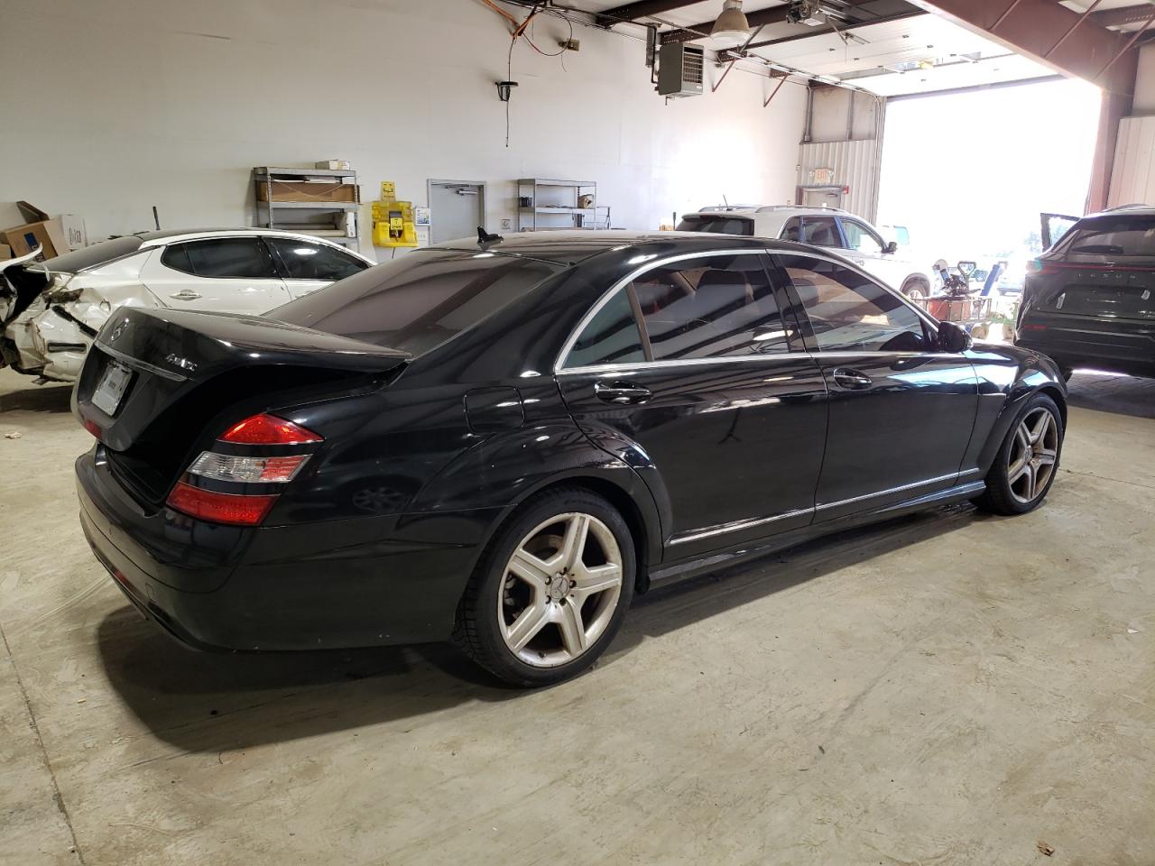 Obraz 3 z 2008 MERCEDES-BENZ S 550 4MATIC 2008 z VIN WDDNG86X48A213582