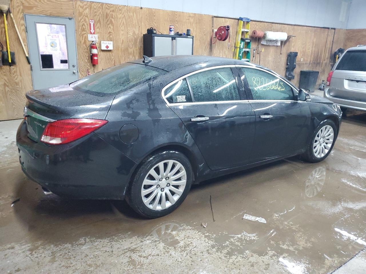 Image 3 of 2013 BUICK REGAL PREMIUM 2013 with VIN 2G4GS5EV8D9250510