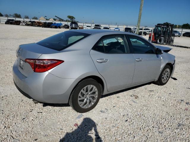 Image 3 of 2019 TOYOTA COROLLA L 2019 with VIN 2T1BURHE5KC165357