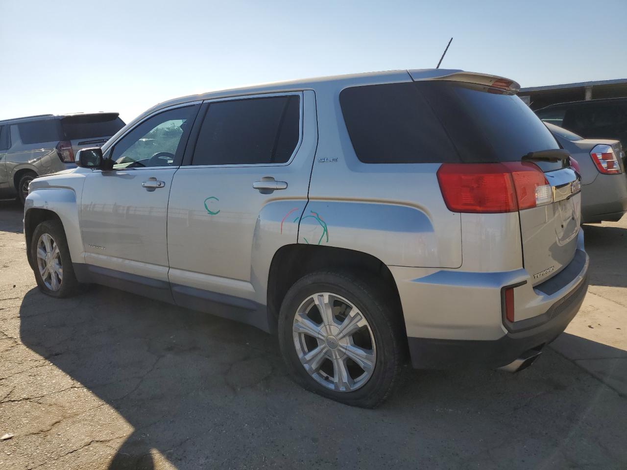 Obraz 2 z 2017 GMC TERRAIN SLE 2017 z VIN 2GKALMEK8H6129639