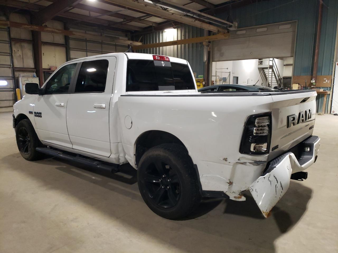 Obraz 2 z 2017 RAM 1500 SPORT 2017 z VIN 1C6RR7MTXHS777724