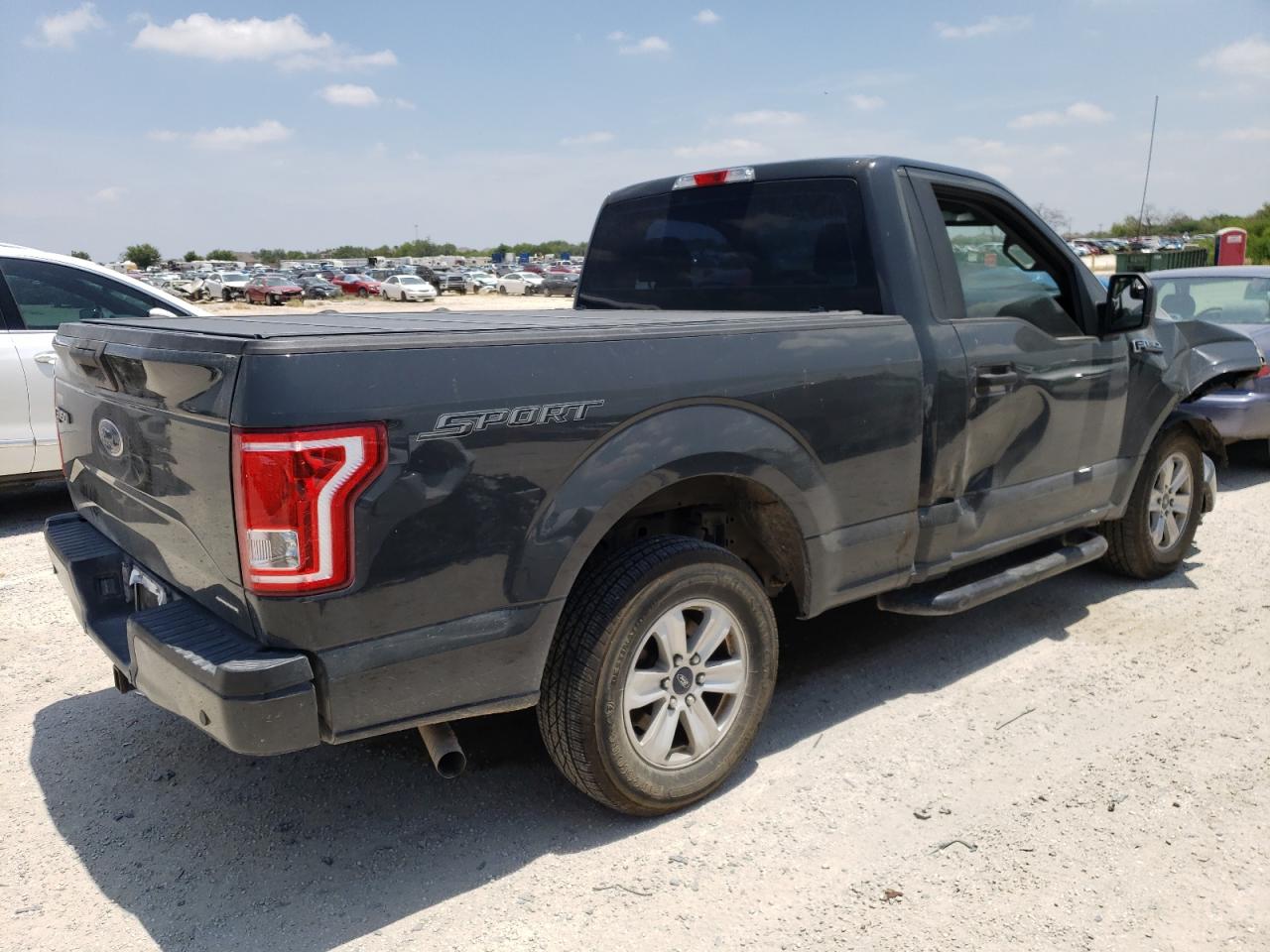 Изображение 3 2016 FORD F150  2016 с VIN 1FTMF1C81GKF65914