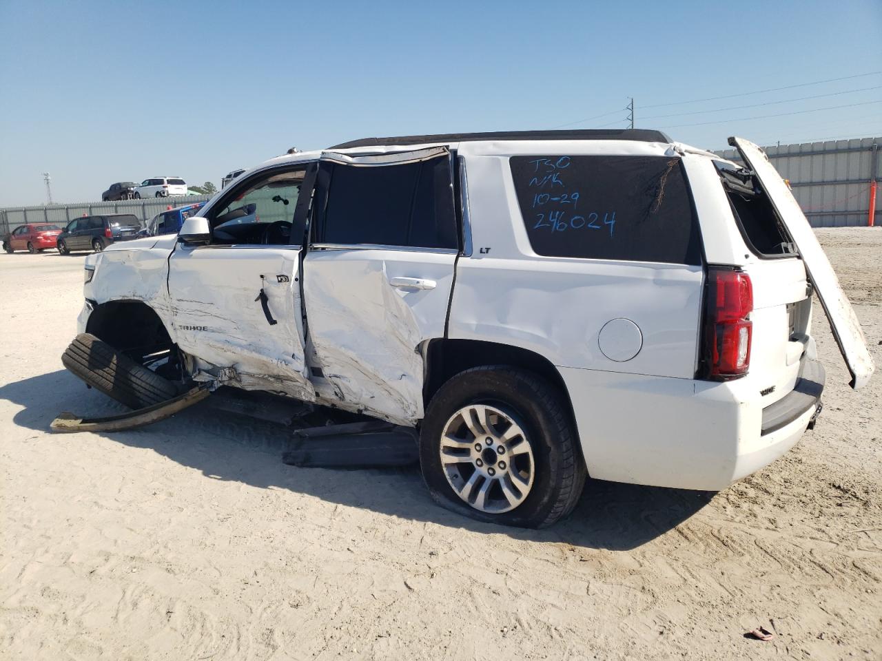 Obraz 2 z 2020 CHEVROLET TAHOE K1500 LT 2020 z VIN 1GNSKBKC7LR246024