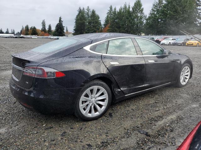 Obraz 3 z 2016 TESLA MODEL S  2016 z VIN 5YJSA1E17GF158828