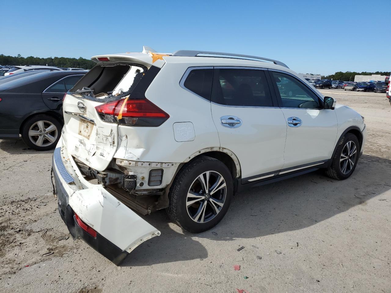 Image 3 of 2017 NISSAN ROGUE S 2017 with VIN 5N1AT2MT4HC854524