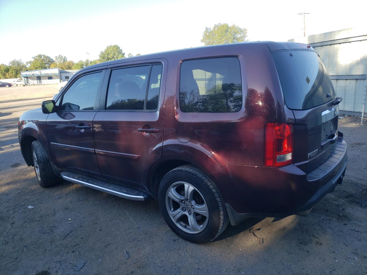 Image 2 of 2013 HONDA PILOT EXL 2013 with VIN 5FNYF3H69DB031668