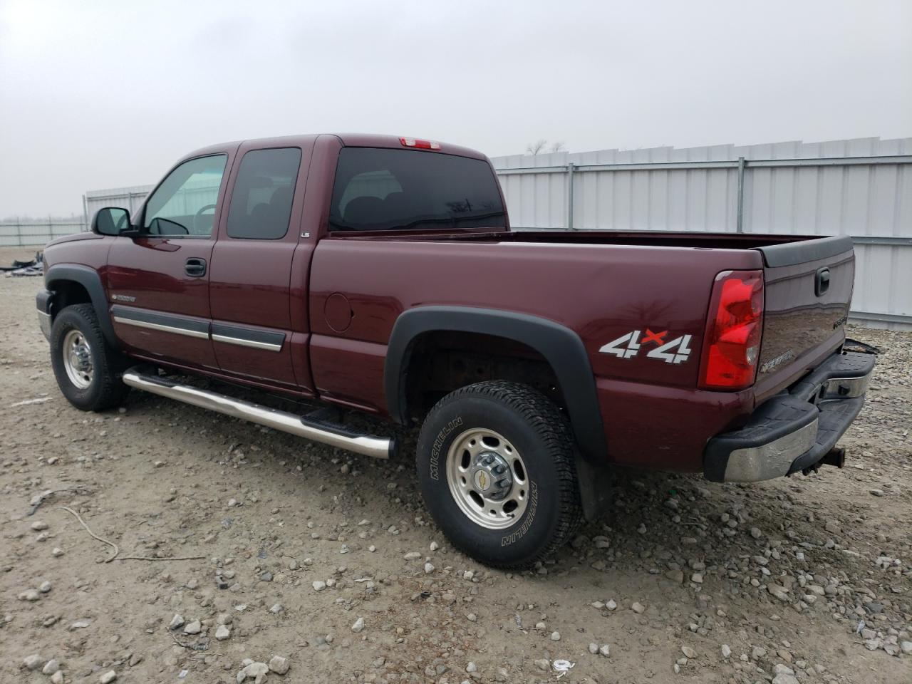 Изображение 2 2003 CHEVROLET SILVERADO K2500 HEAVY DUTY 2003 с VIN 1GCHK29U43E207013