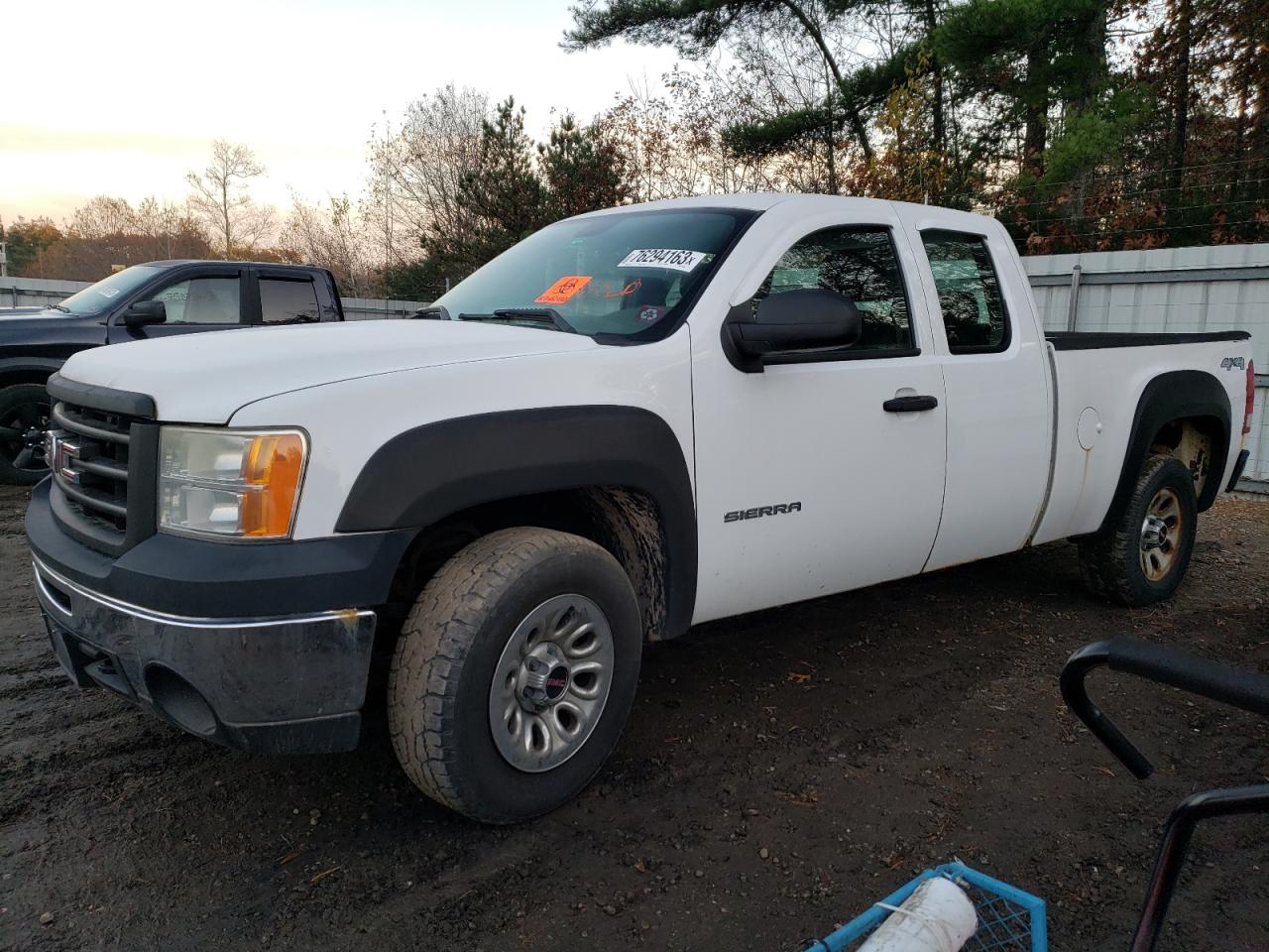 Image 1 of 2010 GMC SIERRA K1500 2010 with VIN 1GTSKTEA1AZ146488