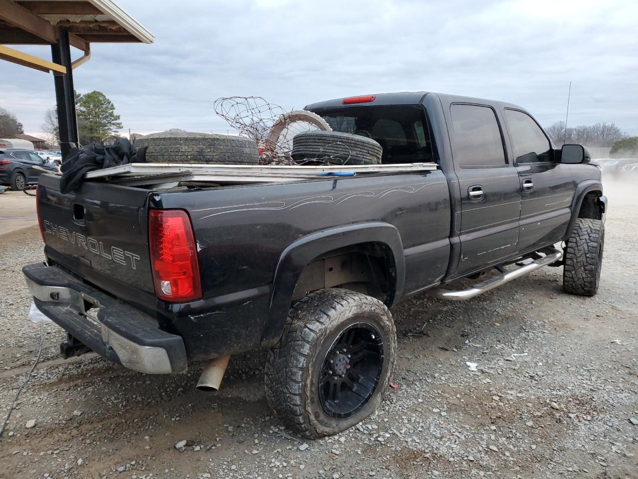 Obraz 3 z 2004 CHEVROLET SILVERADO C2500 HEAVY DUTY 2004 z VIN 1GCHC23U04F190888