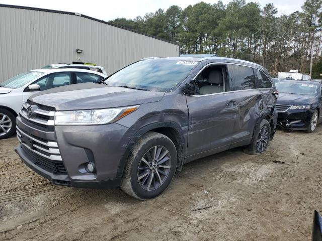 Image 1 of 2017 TOYOTA HIGHLANDER SE 2017 with VIN 5TDJZRFH9HS468510