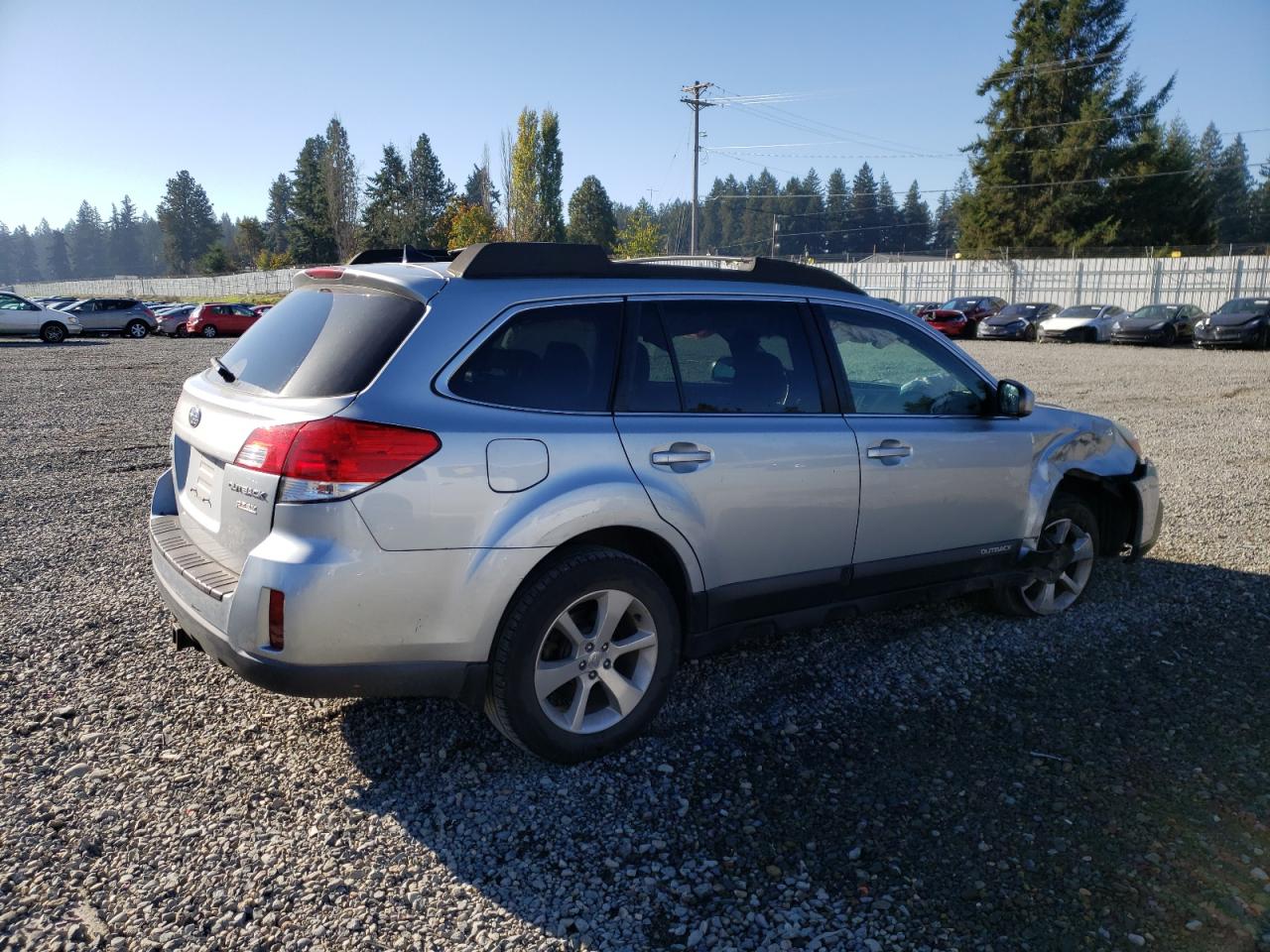 Изображение 3 2013 SUBARU OUTBACK 2.5I LIMITED 2013 с VIN 4S4BRBPCXD3248735