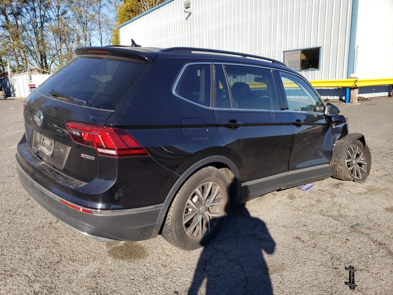 Image 3 of 2020 VOLKSWAGEN TIGUAN SE 2020 with VIN 3VV2B7AX3LM094742