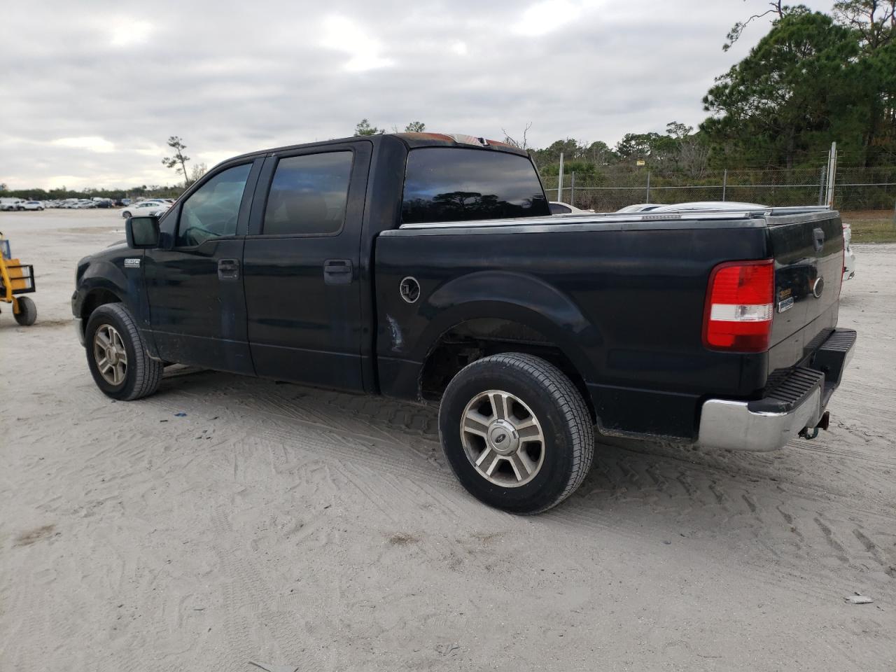 Obraz 2 z 2005 FORD F150 SUPERCREW 2005 z VIN 1FTPW12575KC01966