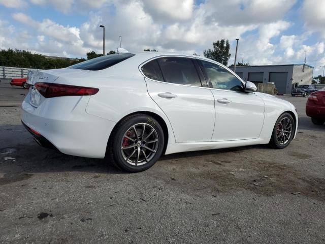 Obraz 3 z 2017 ALFA ROMEO GIULIA  2017 z VIN ZARFAEBN1H7545971