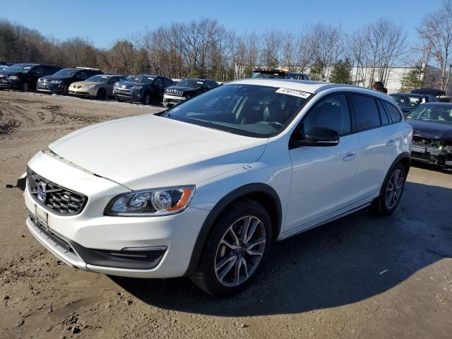 2017 VOLVO V60 CROSS COUNTRY PREMIER 2017 image