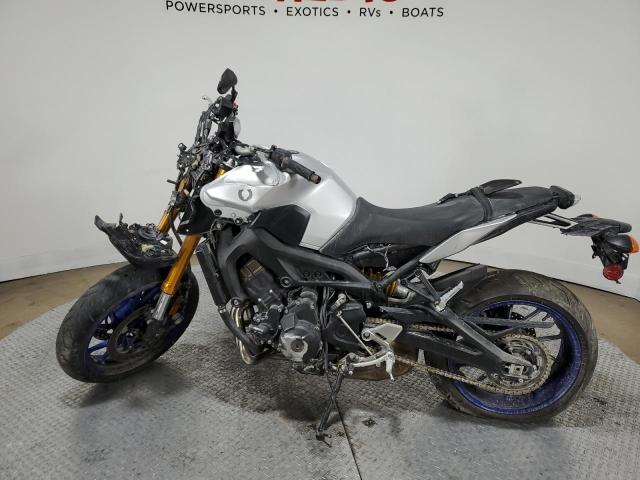 Image 3 of 2015 YAMAHA FZ09  2015 with VIN JYARN33E3FA005306