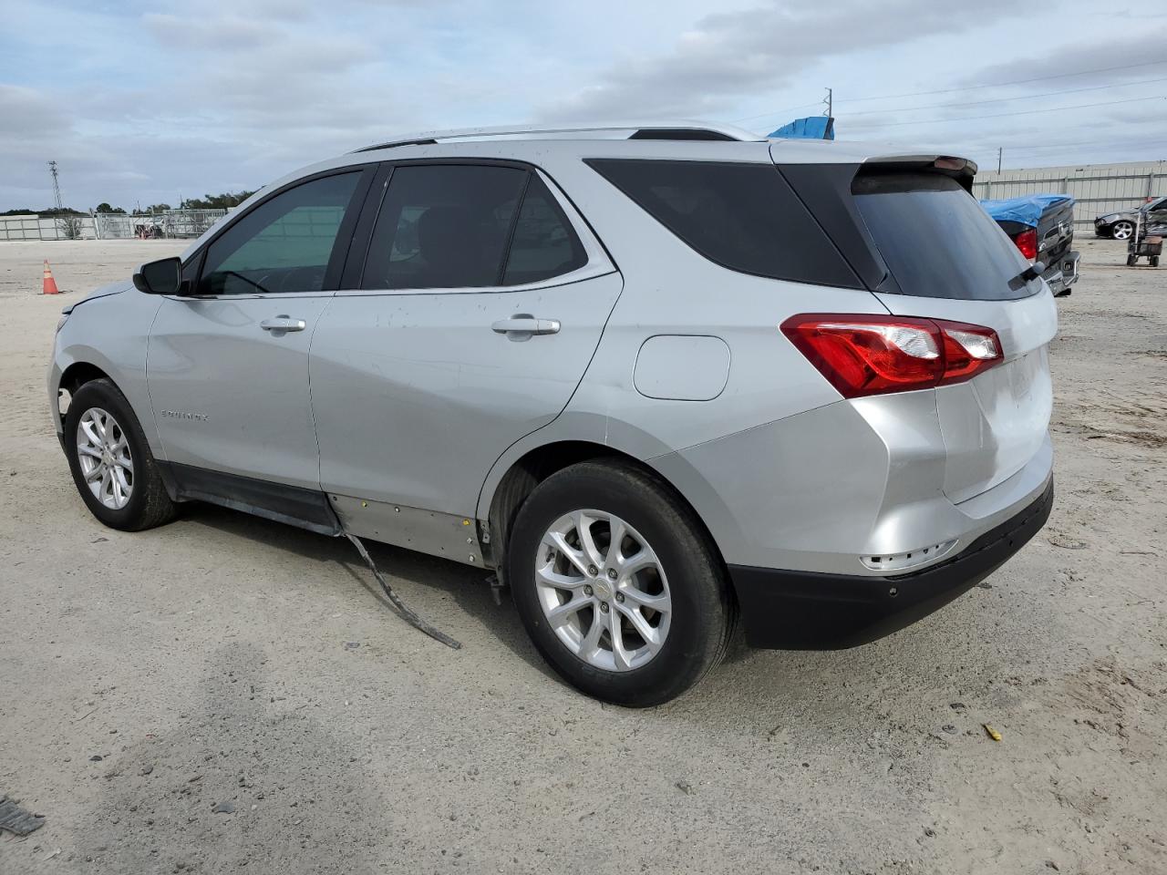 Image 2 of 2020 CHEVROLET EQUINOX LT 2020 with VIN 3GNAXKEV0LS736554